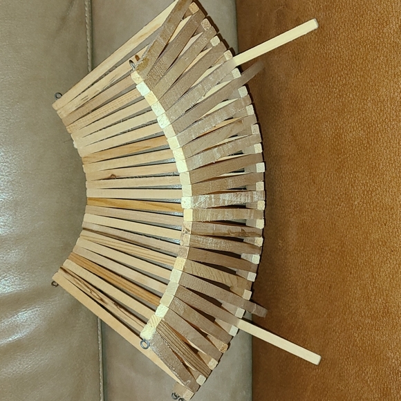 Wooden foldable fruit basket - Picture 5 of 16